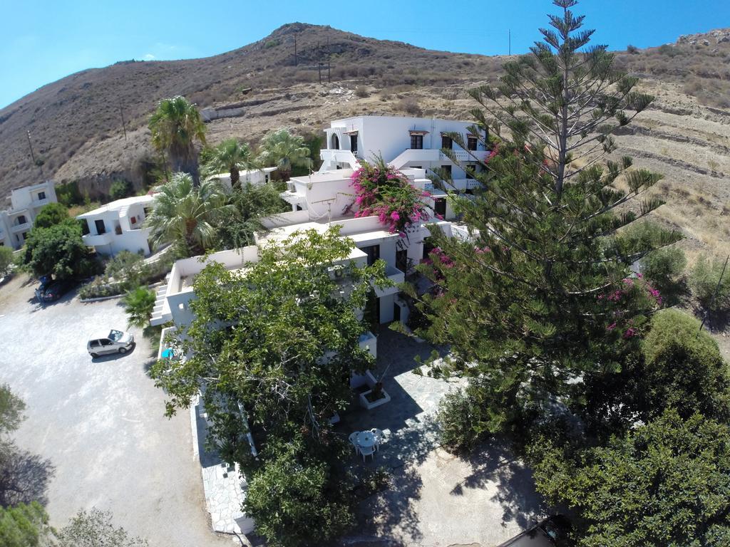Delfini Apartments Kíssamos Екстериор снимка